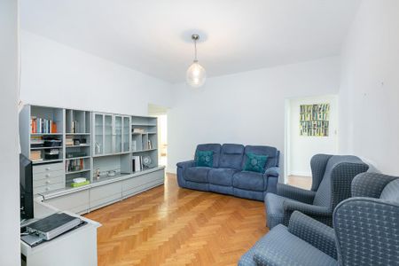 4 bedroom flat to rent - Photo 2