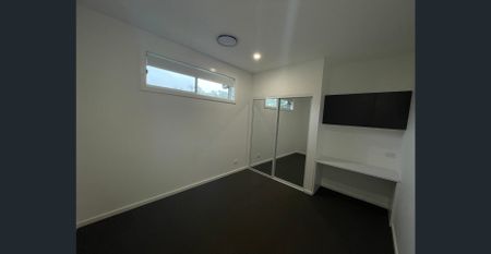 Family Home in Convenient Location! - Photo 4