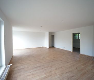 // 3- Raum Wohnung * EBK möglich * TG-Stellplatz // - Photo 1