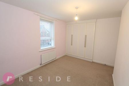 4 bedroom detached house to rent - Photo 2