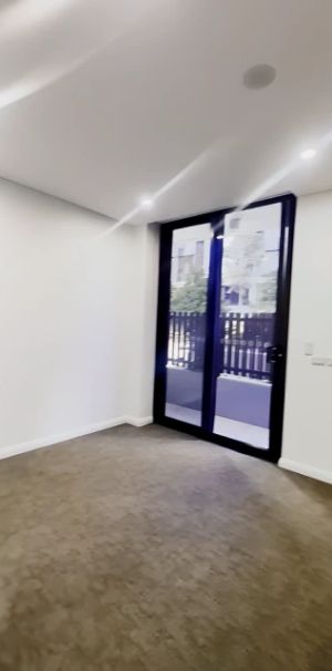 126 Banks Ave, Sydney - Photo 1