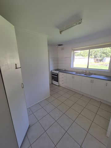 Close to schools and day care - Photo 3