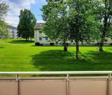 Bei VIVAWEST die Sonnenstrahlen auf dem eigenen Balkon genießen. - Foto 4