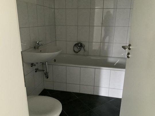 2-Zimmer-Wohnung in Gelsenkirchen Hassel mit Balkon bezugsfertig! - Photo 1