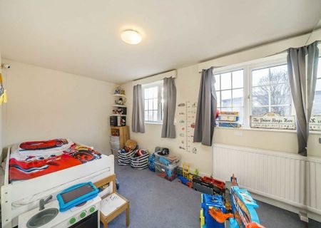 Hartfield Crescent, SW19 3RZ, London - Photo 3