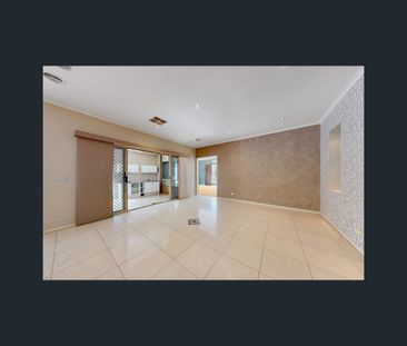 52 Burniston Avenue, Craigieburn, Vic 3064 - Photo 5