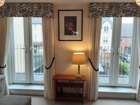 4 bedroom terraced house to rent - Photo 3