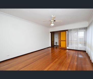 5 Gillon Court, St Albans, Vic 3021 - Photo 1