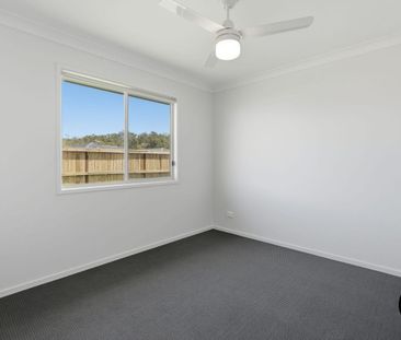 Brand New Family Home on a Corner Block in White Rock - Photo 6