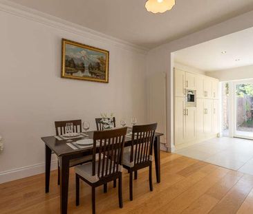 Warwick Road, Bounds Green, N11 - Photo 1