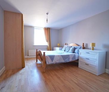 E3.3 Apartment Whitehall Square, 181 Sandy Row, Belfast, BT12 5EG - Photo 4