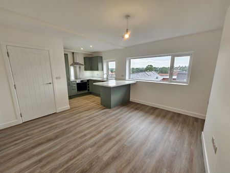 One bedroom studio flat - Photo 3