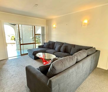 Comfort, Space, and Style on Wood Street - Photo 5