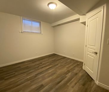 1523B Clover Street, 2 bed, 1 bath - Photo 6