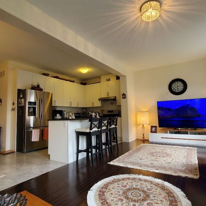 For Lease - 19 Chouinard Way Unit# #Main&2nd, Aurora, Ontario - Photo 1