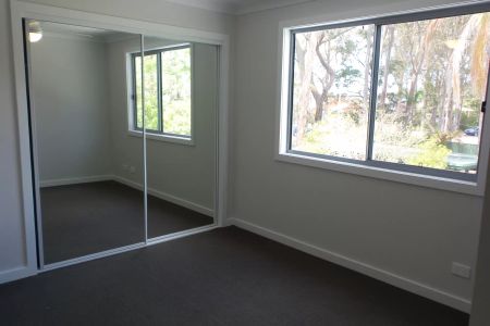 Modern Town House - Photo 4