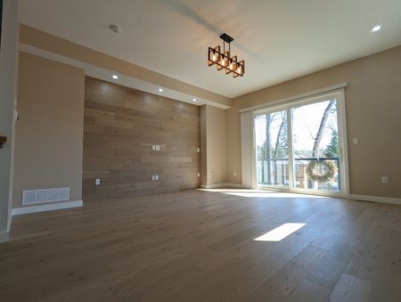For Lease - 46 Valley Road, Whitchurch-Stouffville, Ontario - Photo 4