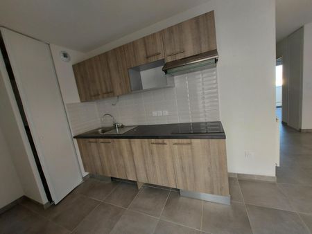 APPARTEMENT T3 62M - Photo 4