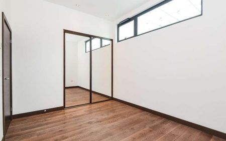 Stanley Kubrick Road, Denham, UB9 - Photo 5