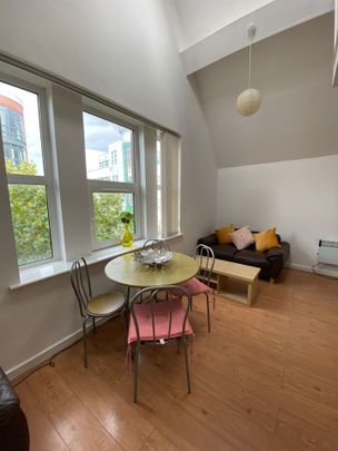 2 Bed Flat, Riding St, L3 - Photo 1