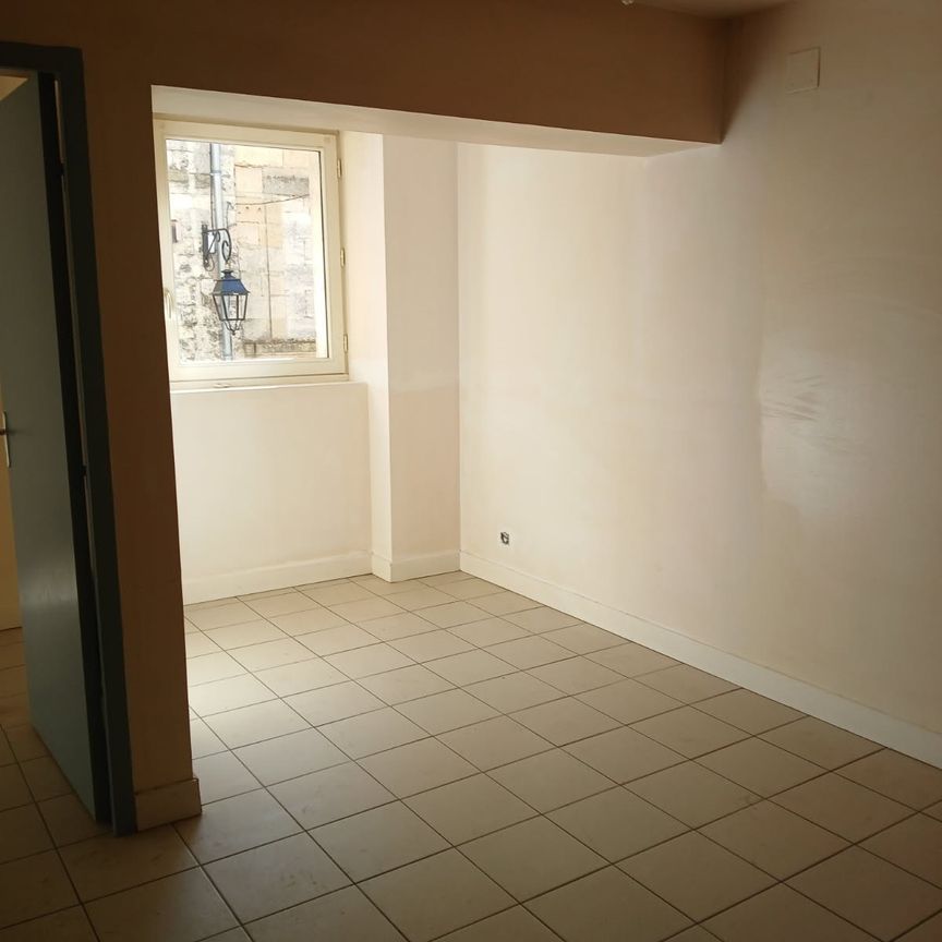 Location Appartement 3 pièces 80m² STE FOY LA GRANDE 33220 - Photo 1