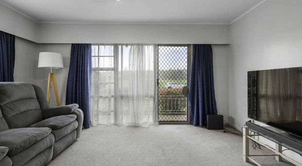 So well located - comfort, space and location - Photo 1