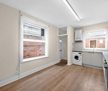 2 bedroom apartment to rent - Photo 6