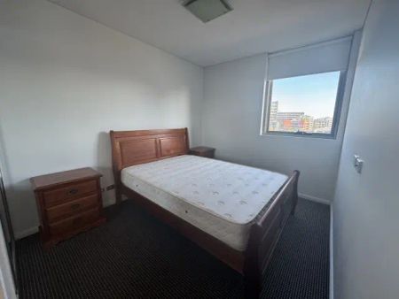 19 Grandstand Pde, Sydney - Photo 2