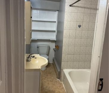 For Lease - 303 East 19 Street Unit# 2, Hamilton, Ontario - Photo 6