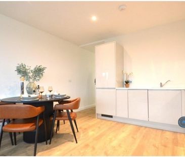2 bedroom flat to rent - Photo 4