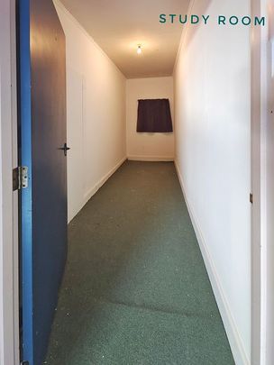 + Charming 1-Bedroom + Study with Harbour Views - Photo 1