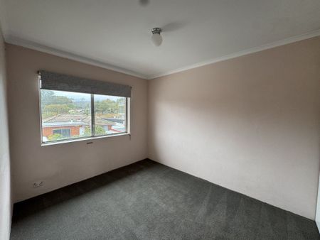 12/67 Macquoid Street, Queanbeyan - Photo 2