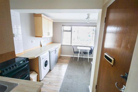 1 bedroom apartment to rent - Photo 4