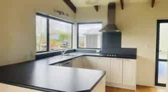 Rural living, just sit back and enjoy! - Photo 1