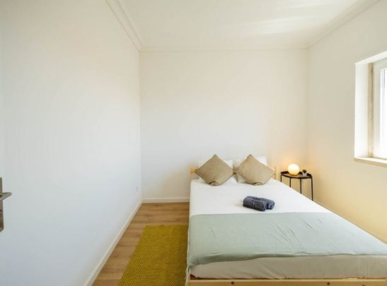 Rua Sarmento de Beires, Lisbon, Lisbon 1900-271 - Photo 1