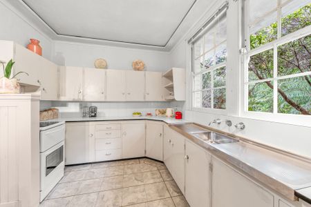 Family Home within West Pennant Hills Public catchment - Photo 5