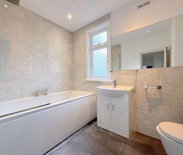 3 bedroom semi-detached house to rent - Photo 6