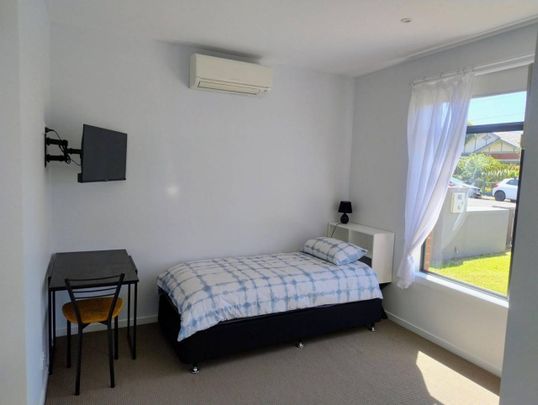 From 07/05/25! One bedroom available in this fully furnished SHARED HOUSE starting from $445/week, ALL bills included! - Photo 1