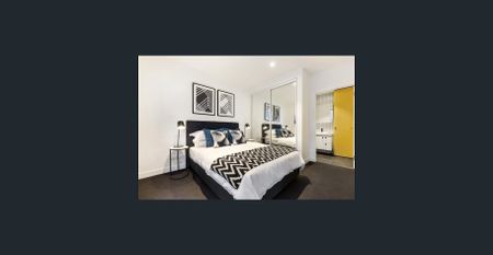 STUNNING 2 BEDROOM APARTMENT - Photo 3