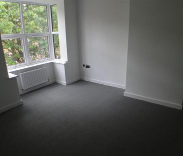 2 bedroom maisonette to rent - Photo 2