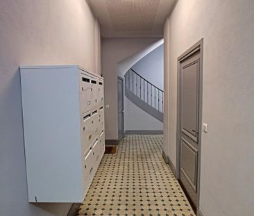 location Appartement T3 DE 53.23m² À CANNES - Photo 1