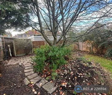 3 bedroom end of terrace house to rent - Photo 2