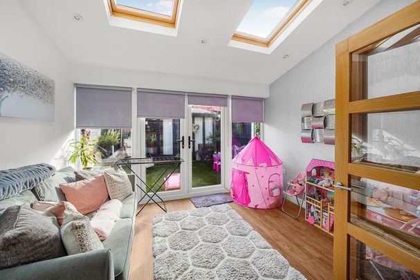 2 bedroom terraced house to rent - Photo 1