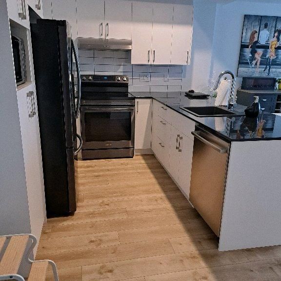 CONDO HAUTE GAMME 41/2 (CESSATION BAIL) - Photo 1