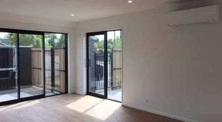 Two Bedroom On Waimairi Road! - Photo 2