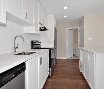 Modern 2 Bedroom 2 Bath in the heart of North Vancouver. Pet friendly. - Photo 1