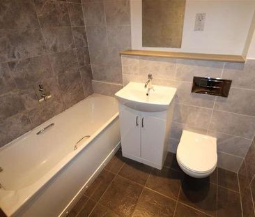 Ashingdon Road, Rochford, SS4 - Photo 1