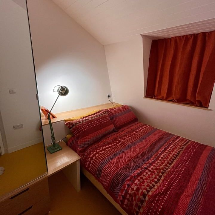 2 Bed Flat, Hackney Road, E2 - Photo 1