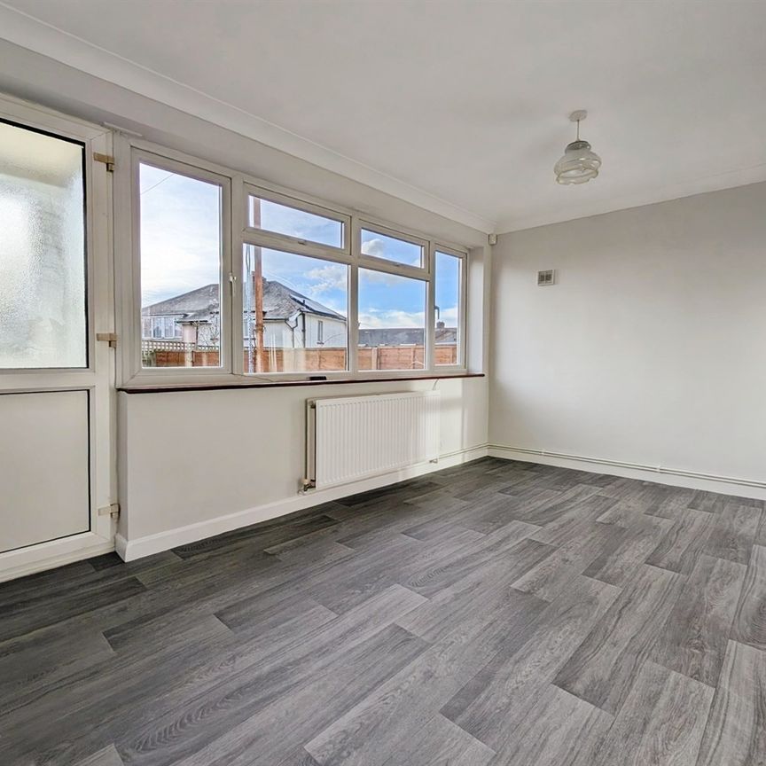 Aldermoor Road, SO16 - Photo 1