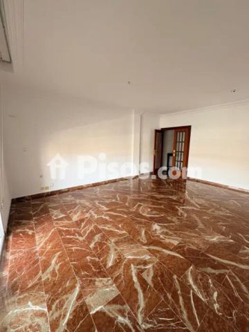 Piso en alquiler en A 5 Minutos del Centro - Photo 2
